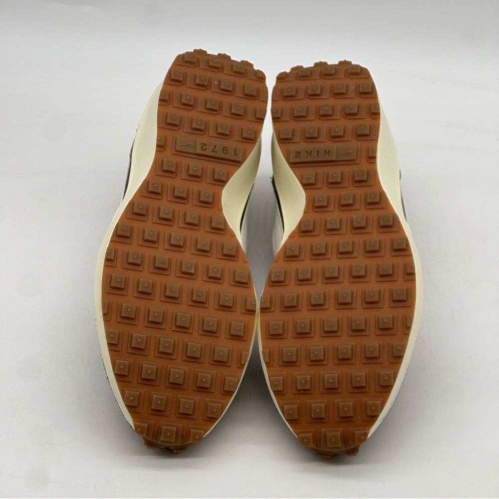 Nike Waffle Debut Vintage Sneakers. Size 10 - Picture 10 of 10